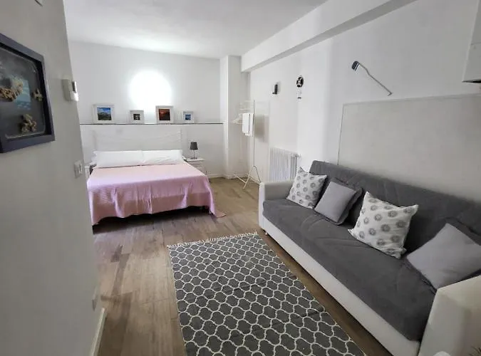 Residenza Solferino * Corniglia